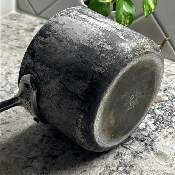 All-Clad Saucepan - Picture 4 of 6